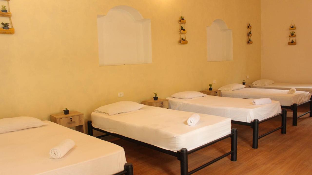 Hotel La Vaina Cali Extérieur photo